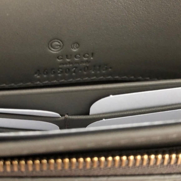 Gucci Microguccissima Crossbody Wallet. NIB! - Picture 4 of 8