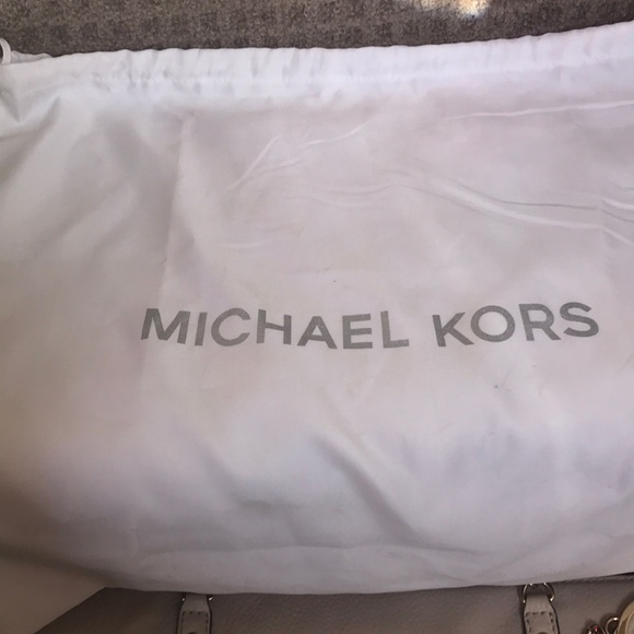 Mkors off white tote bag - Picture 8 of 8