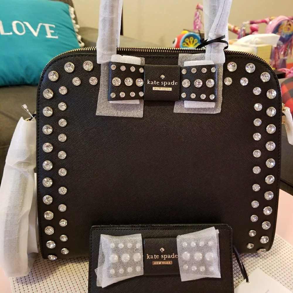 SOLDKate Spade Davies Mews Merriam Stacy Wallet