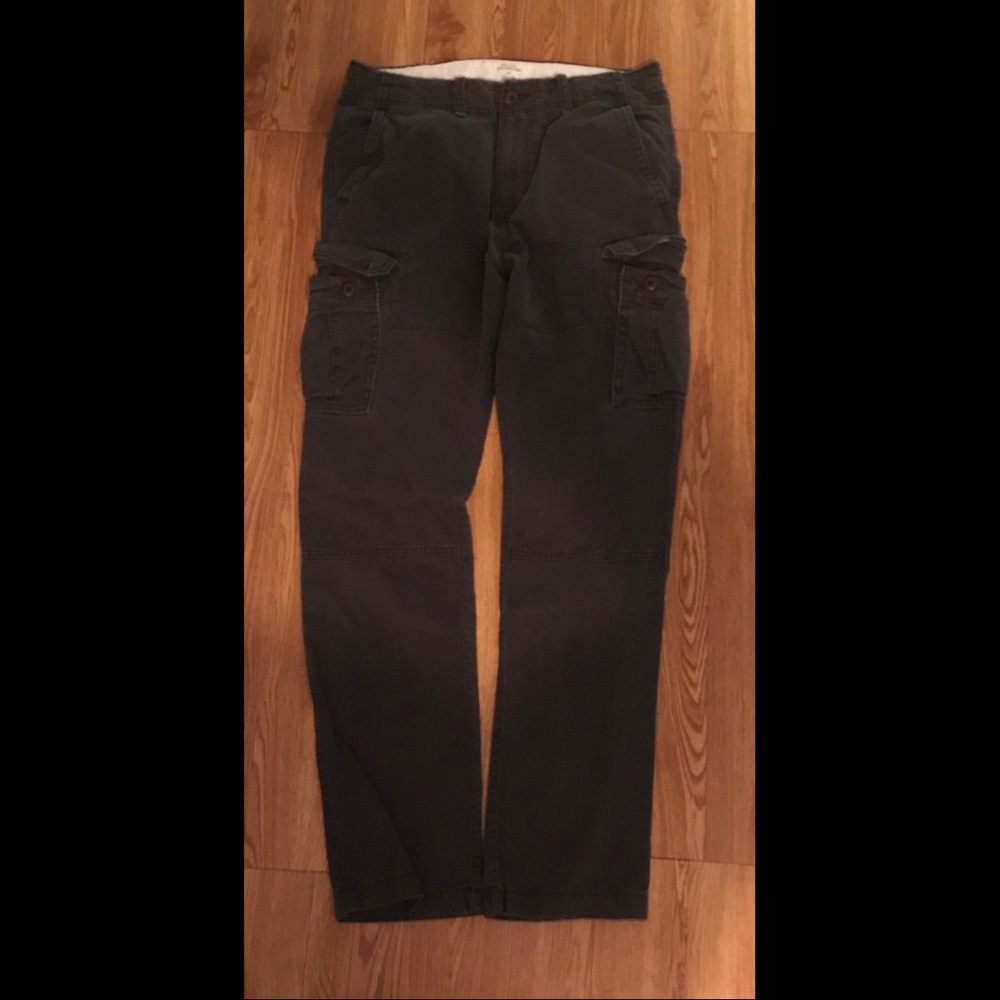 Hollister brown slim cargo pants