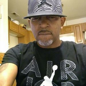 Meet your Posher, Wayne