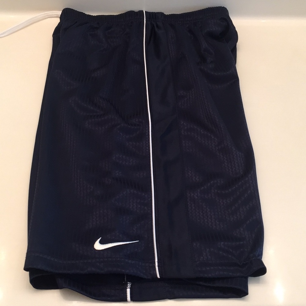 Nike air max youth typha shorts - Picture 1 of 3