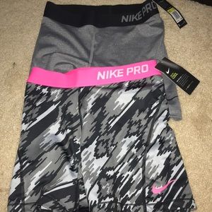 Never worn nike pros!