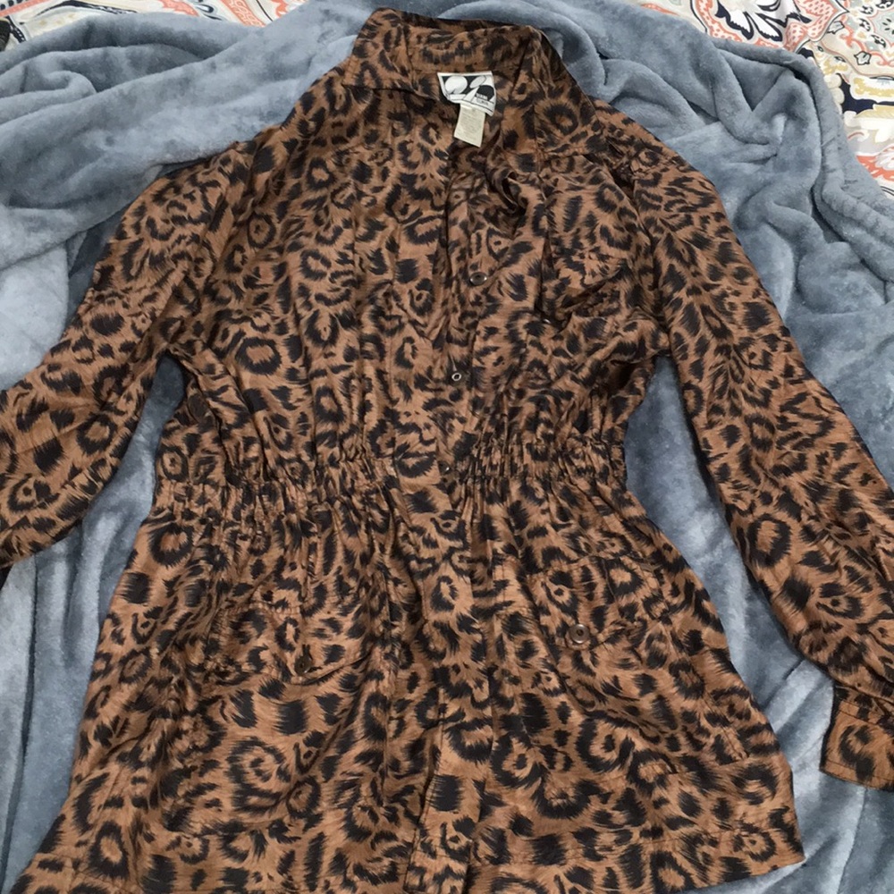 Leopard print top
