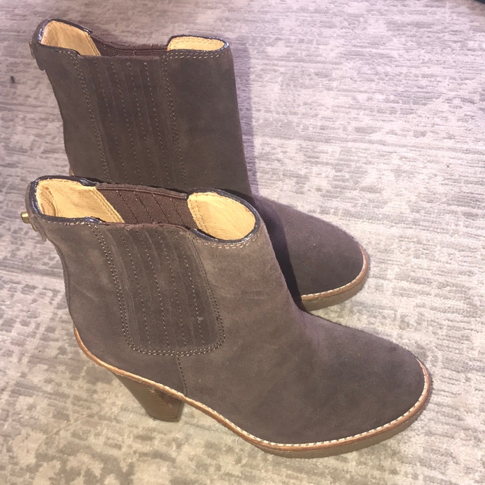 Coach Brown Suede ankle boots/ booties. Brand New