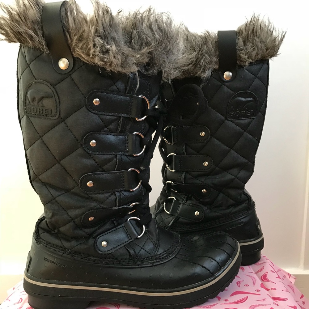 Sorel Tofino women’s boots size 6