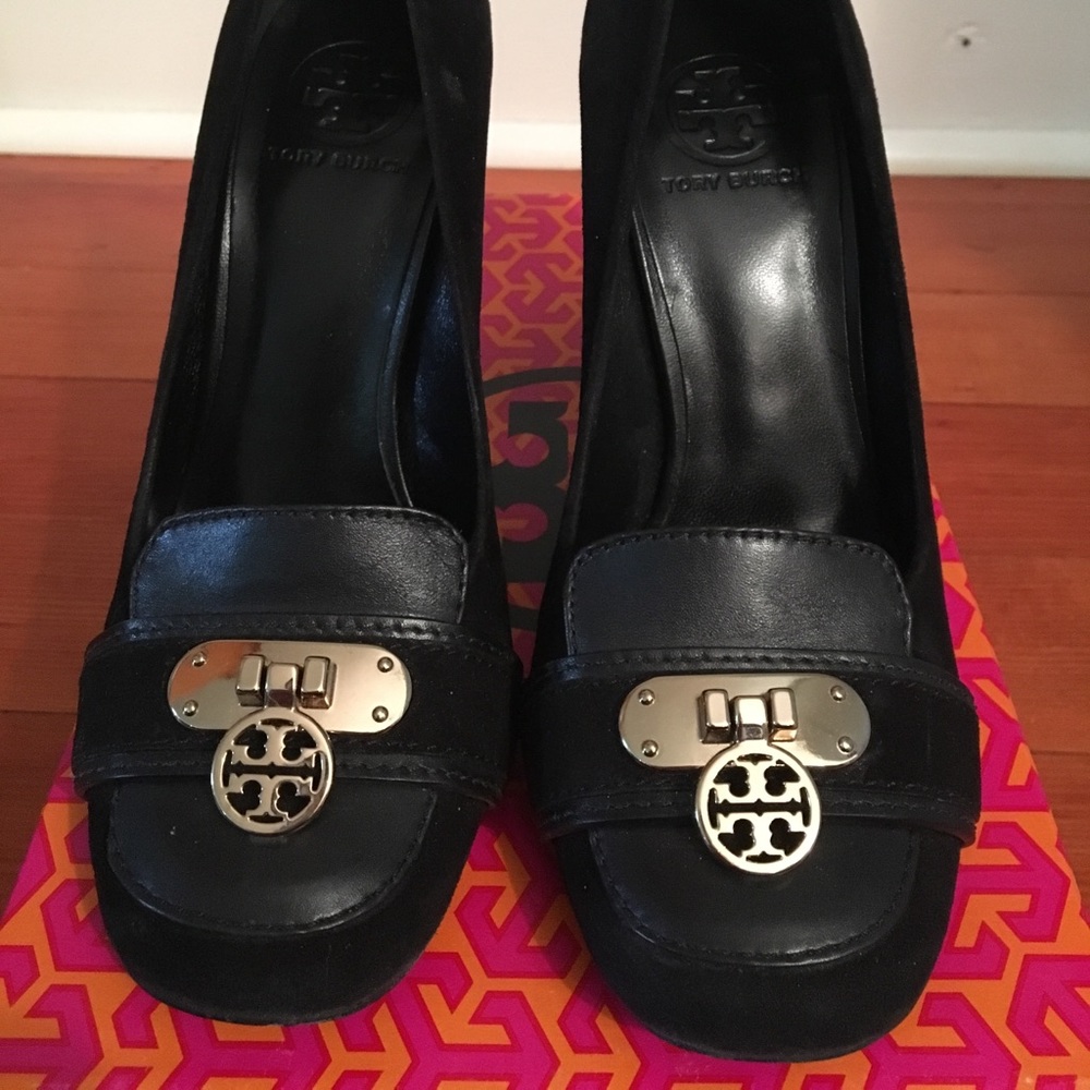 Tory Burch Rebekah 100mm Pump- black suede Size 7