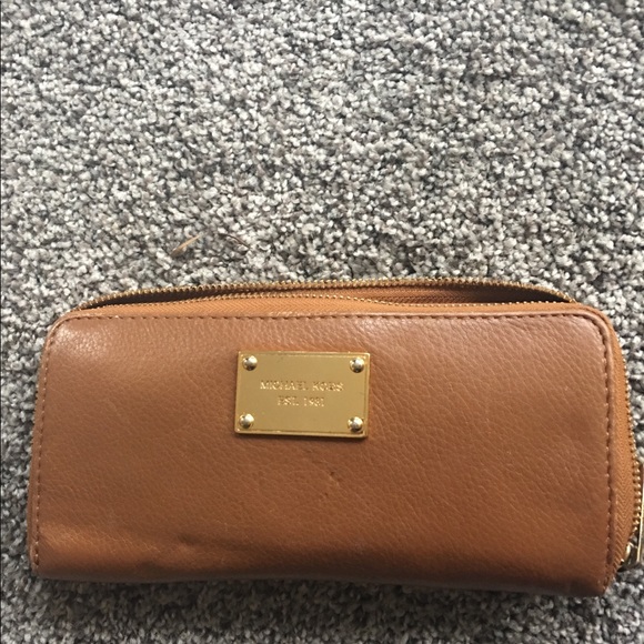Michael Kors leather wallet - Picture 1 of 1