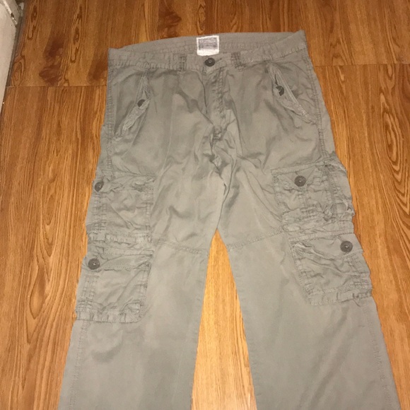 Halifax Cargo pants 👖 - Picture 2 of 3