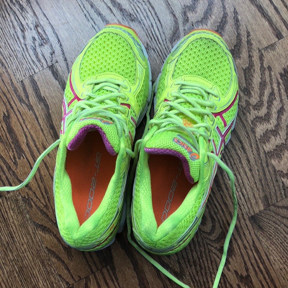 ASICS GT-2000 Neon Yellow Running Shoes