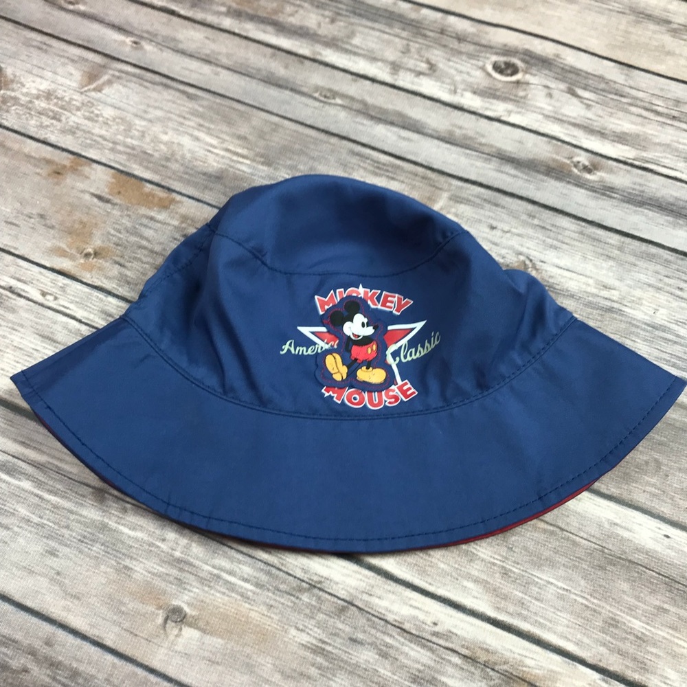 💛Disney Store Mickey Mouse Blue and Red M/L Hat