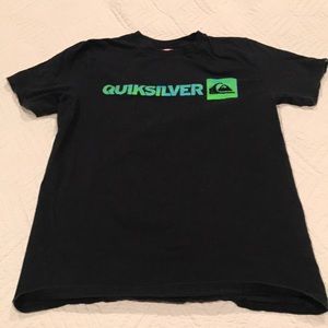 Men's quiksilver t shirt