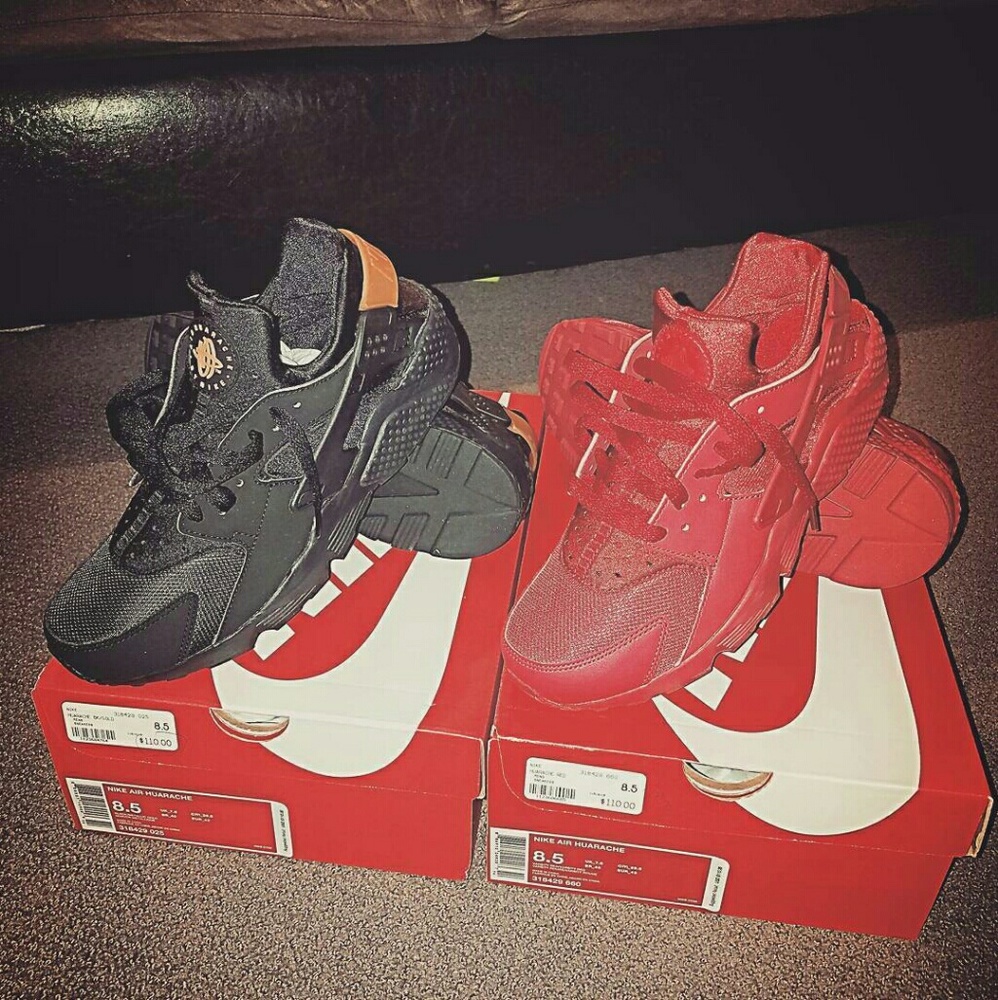 Nike Air Huaraches BLACK