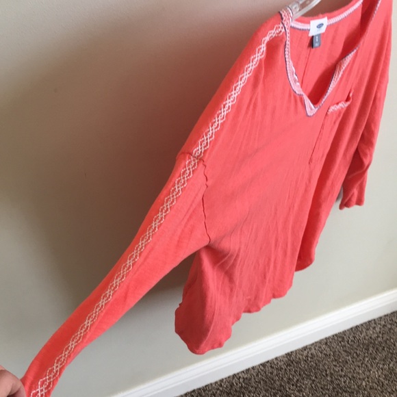 Embroidered down the arm, blouse - Picture 4 of 4