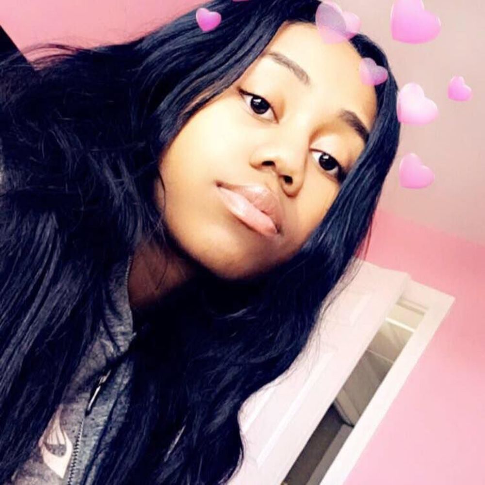 Meet your Posher, Cass