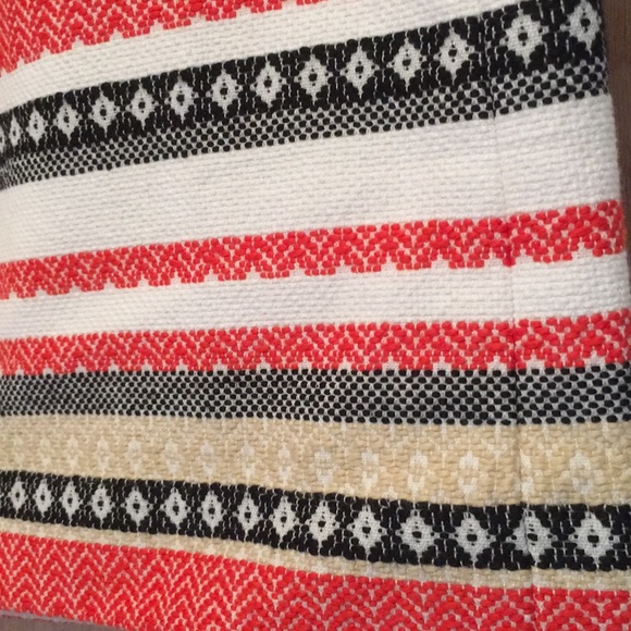 Patterned mini skirt - Picture 2 of 4