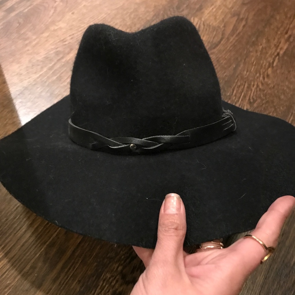 NWT Black Felt Hat