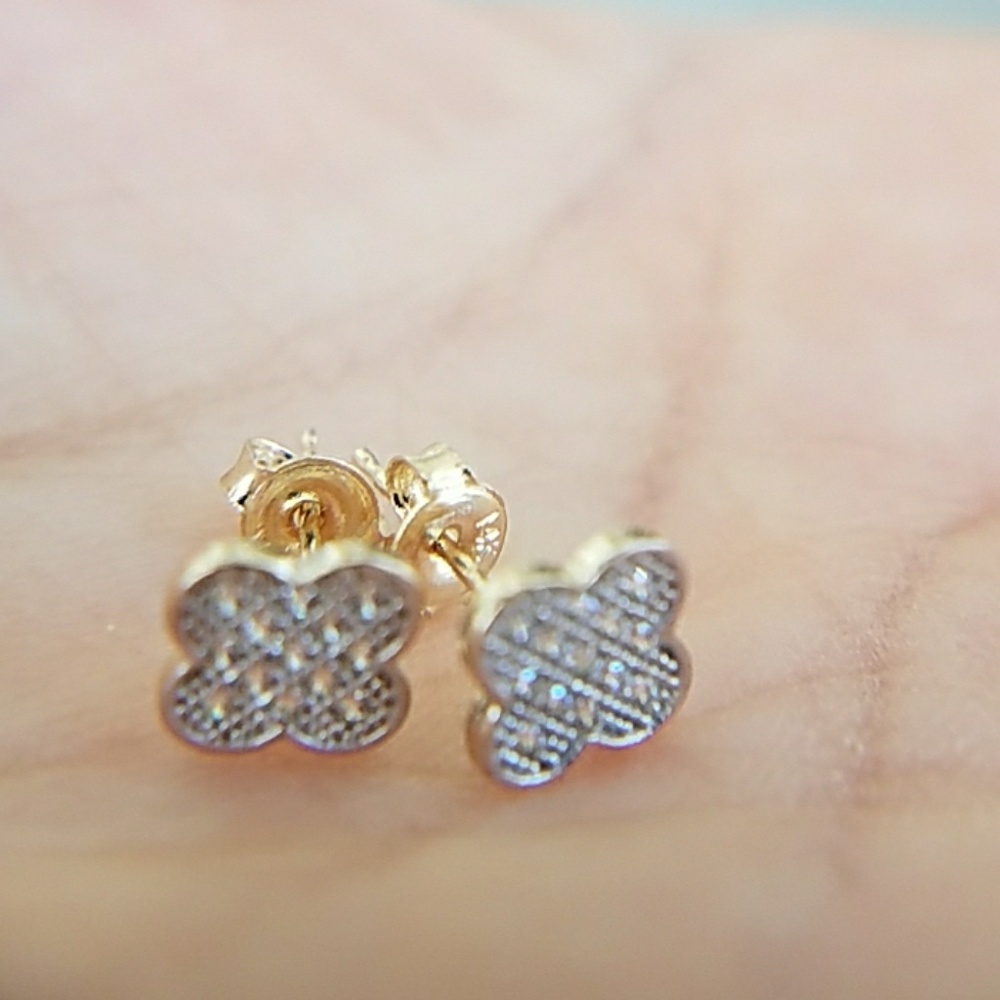 14k Solid Yellow Gold Butterfly Girls Earrings. - Picture 7 of 8