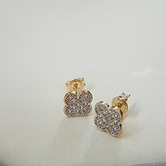 14k Solid Yellow Gold Butterfly Girls Earrings. - Picture 5 of 8