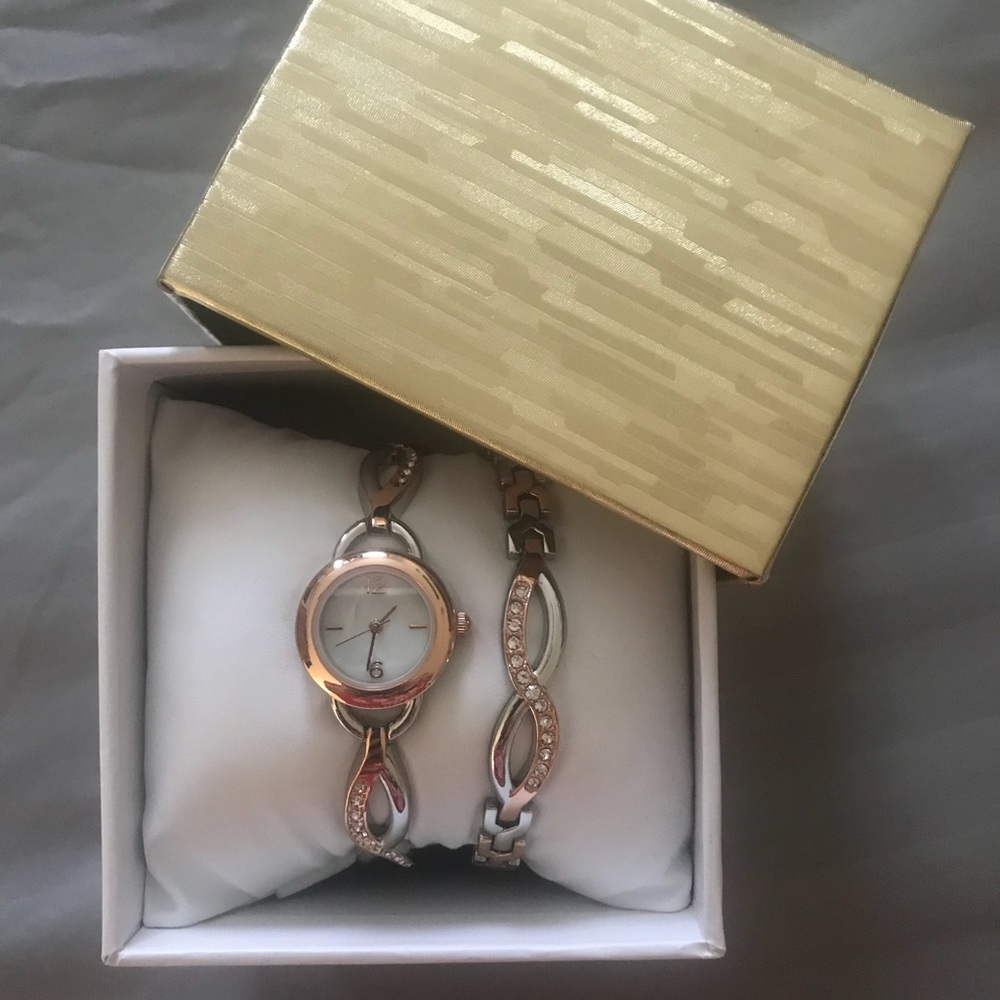 Rose gold watch and bracelet