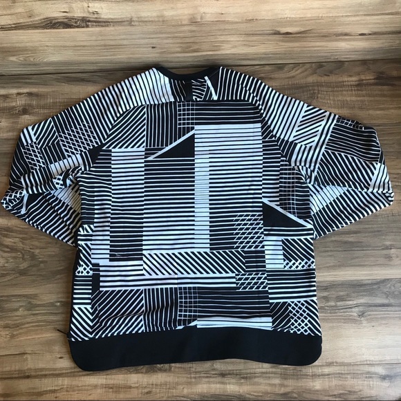 New [Nike] Nikecourt Tennis Sweatshirt Size XL - Picture 4 of 8