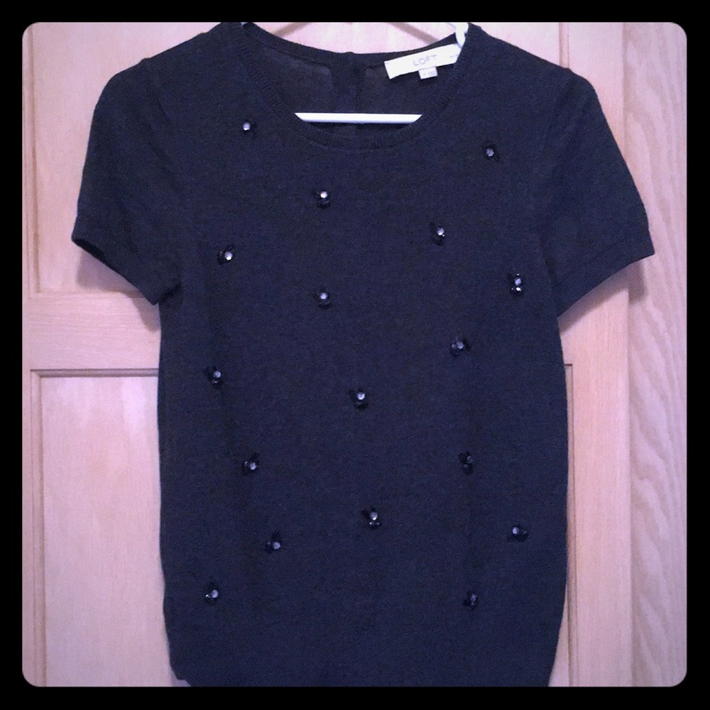 Short sleeve gray sweater