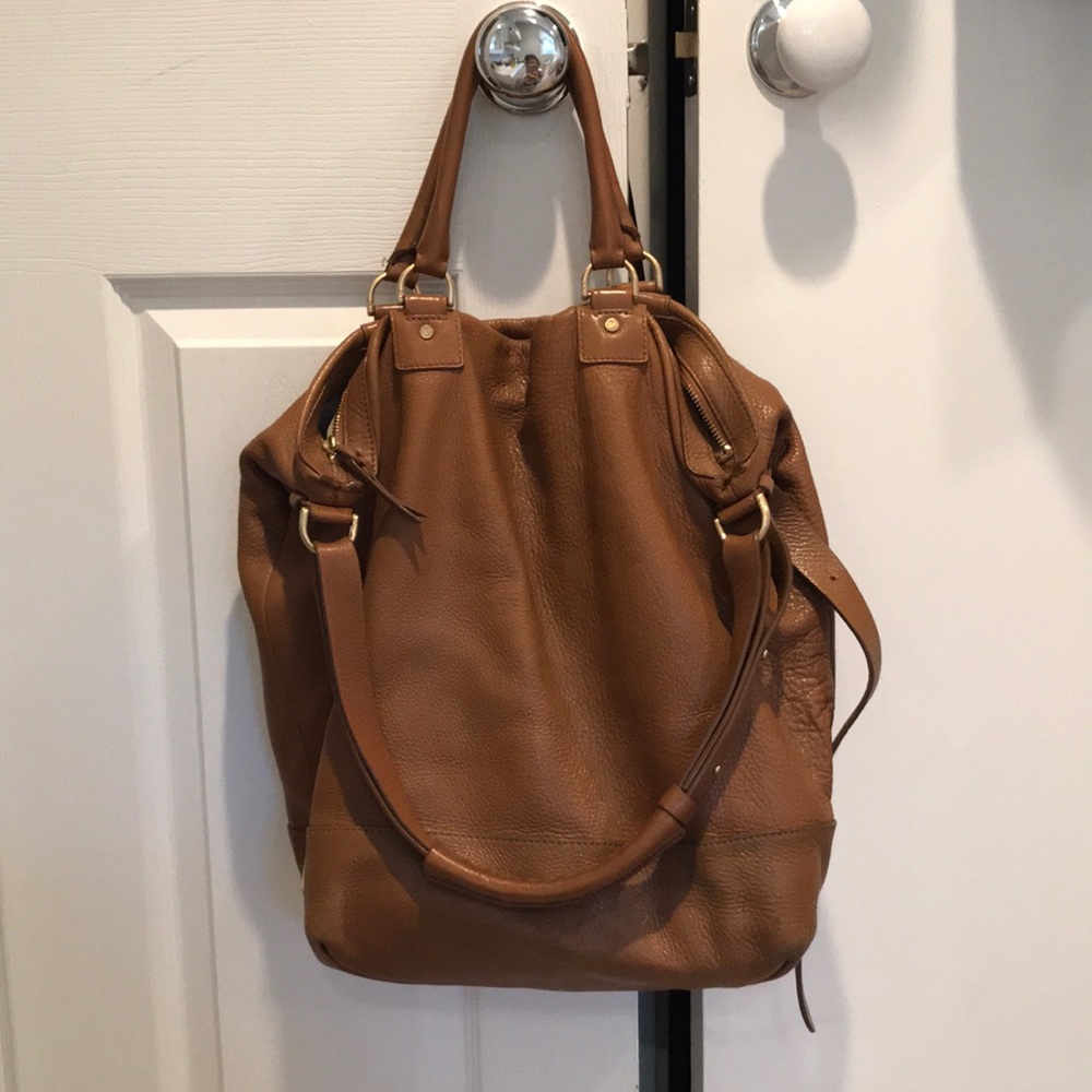 Dvf drew bucket tote leather