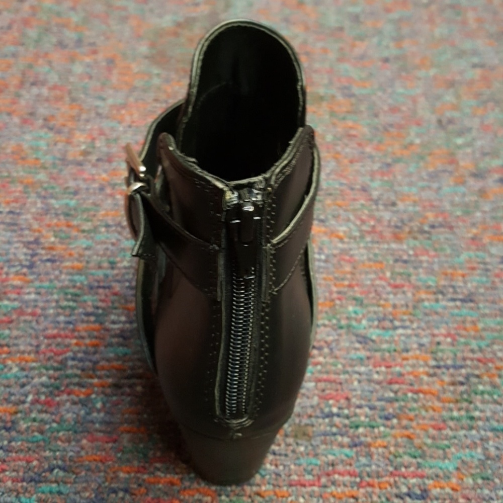 Ankle boot - Picture 2 of 3