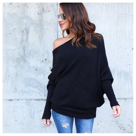 ❤️SALE❤️ Gorgeous Off The Shoulder Sweater - Picture 4 of 7