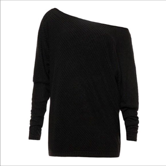 ❤️SALE❤️ Gorgeous Off The Shoulder Sweater - Picture 6 of 7