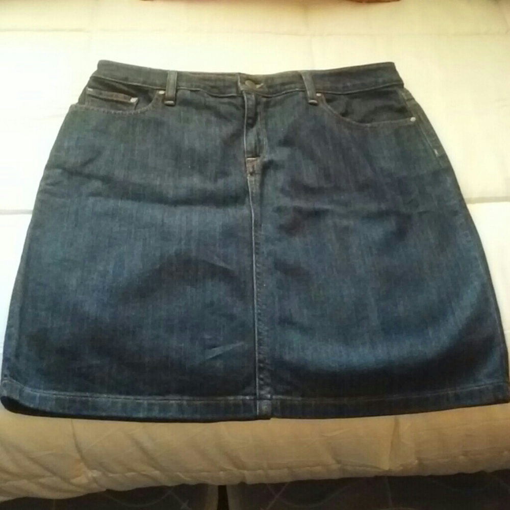 L. L. Bean dark denim mini skirt, size 10 petite