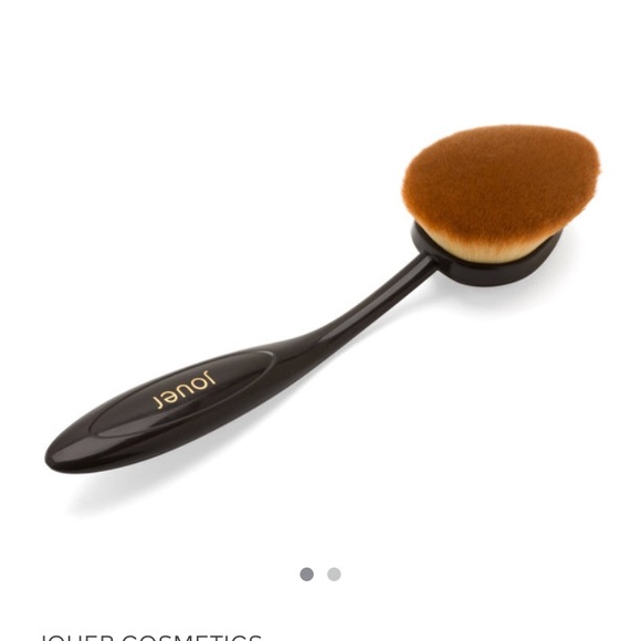 🎄 jouer Essential Precision Foundation Brush• - Picture 5 of 5