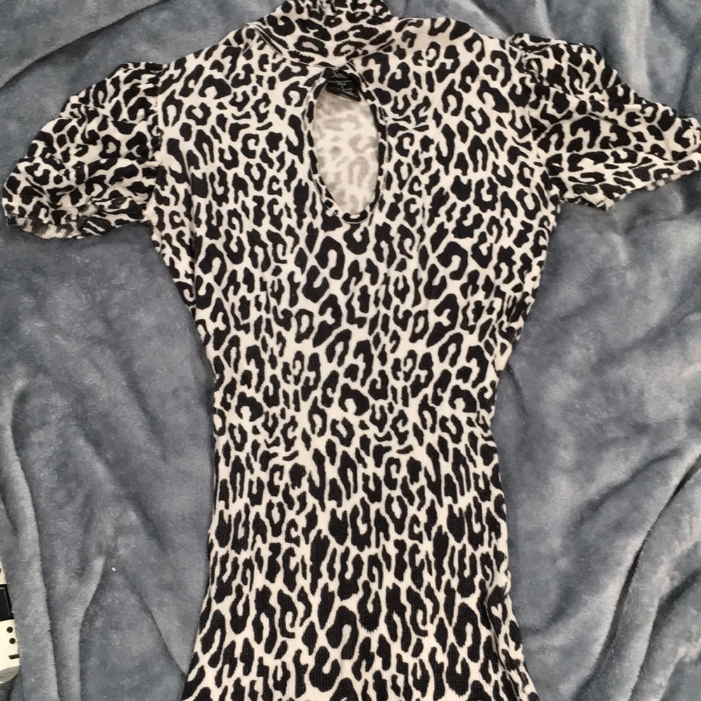 Leopard print top