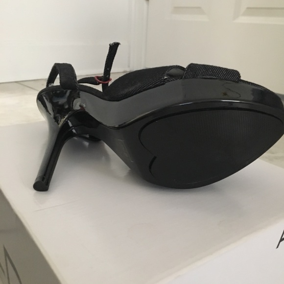 Pumps - Picture 3 of 5