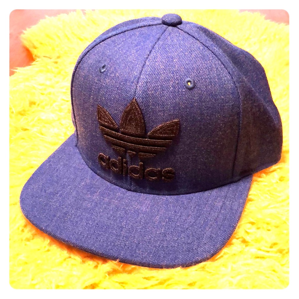 adidas originals snap back