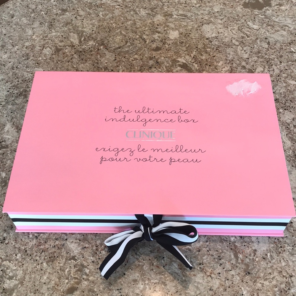 Clinique Ultimate Indulgence Box