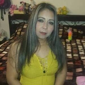 Meet your Posher, Estela