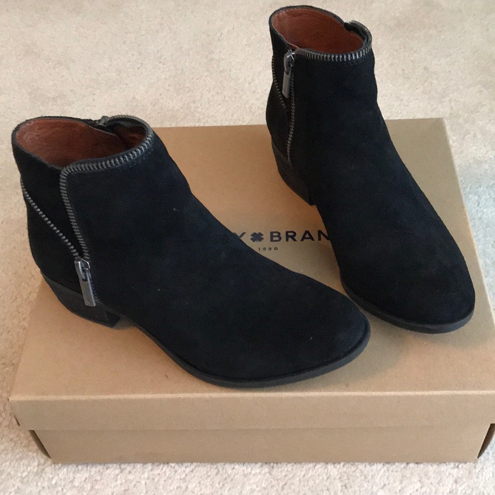 Lucky Brand Boide Black Oiled Suede Bootie Size 5