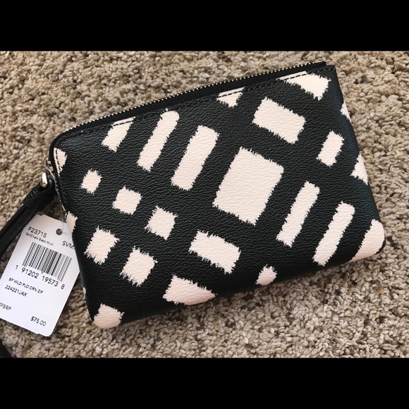 CHALK WHITE w/ BLACK Coach Wristlet: Leather/Small - Picture 3 of 6