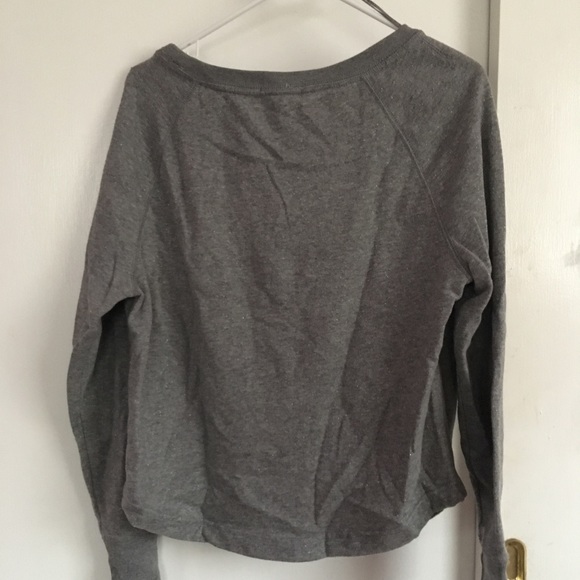 Grey top - Picture 2 of 2