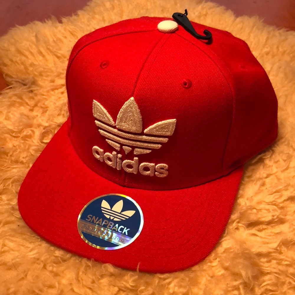 adidas originals snap back