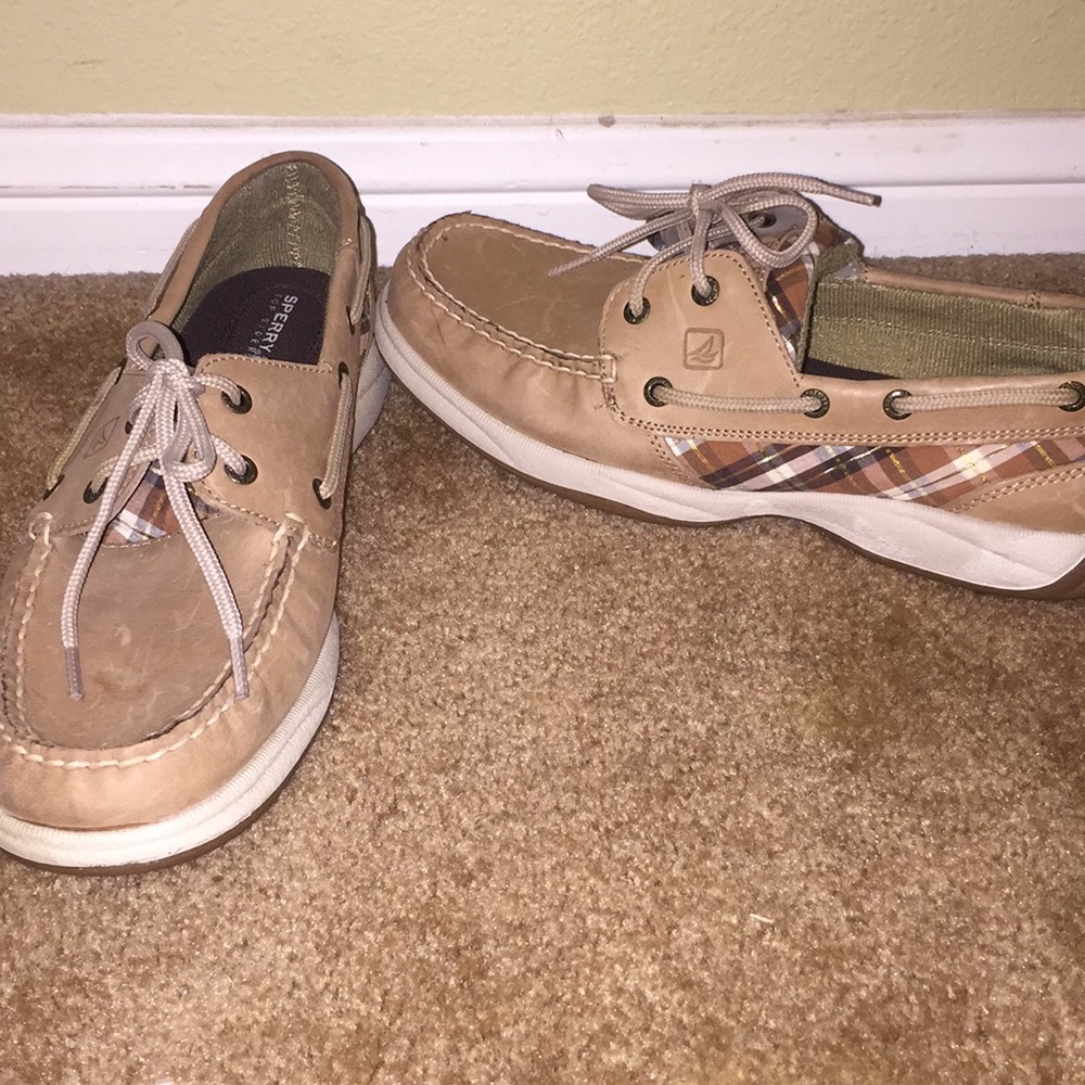 Brand new sperrys