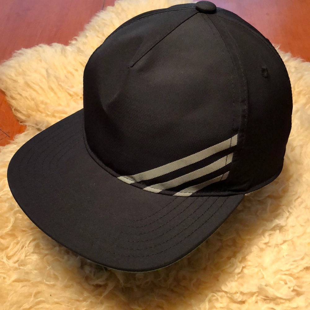 adidas originals snapback