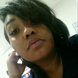 Meet your Posher, Charlotta