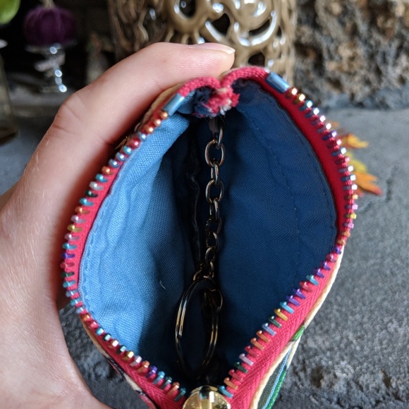 πSOLDπDooney & Bourke Keychain Change Purse - Picture 3 of 4