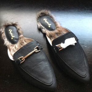 Brand new fashion fur loafers