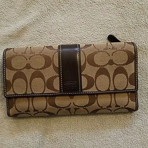 Coach Checkbook Wallet