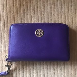 Tory Butch Smart Wallet