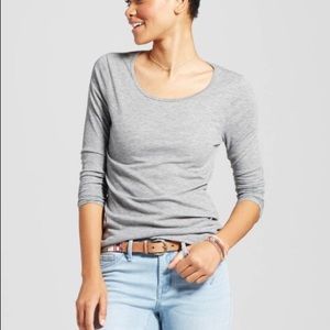 Grey long sleeve shirt