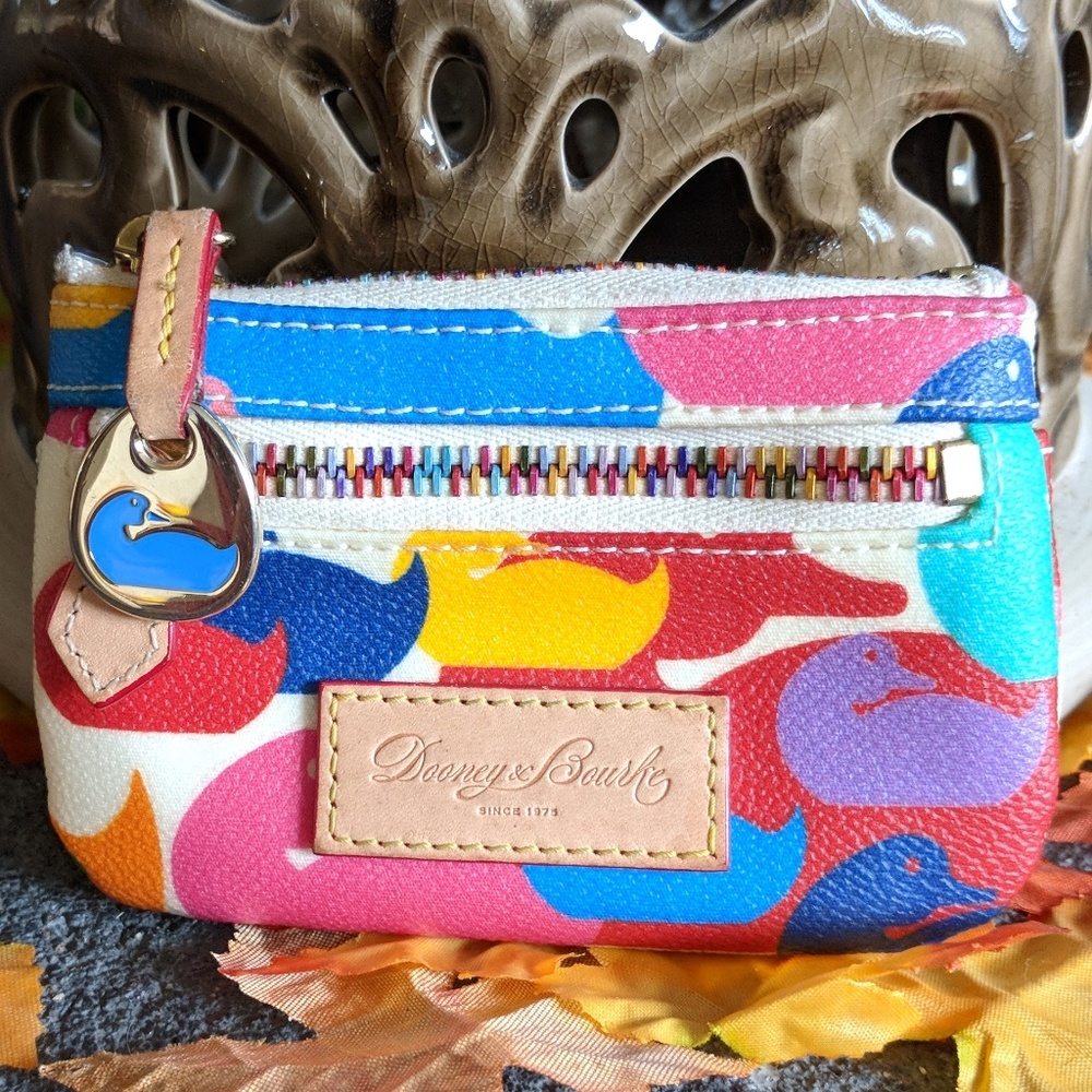 💜SOLD💜Dooney & Bourke Keychain Change Purse